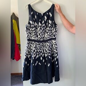 LOFT Navy and White Leaf Print Midi Dress